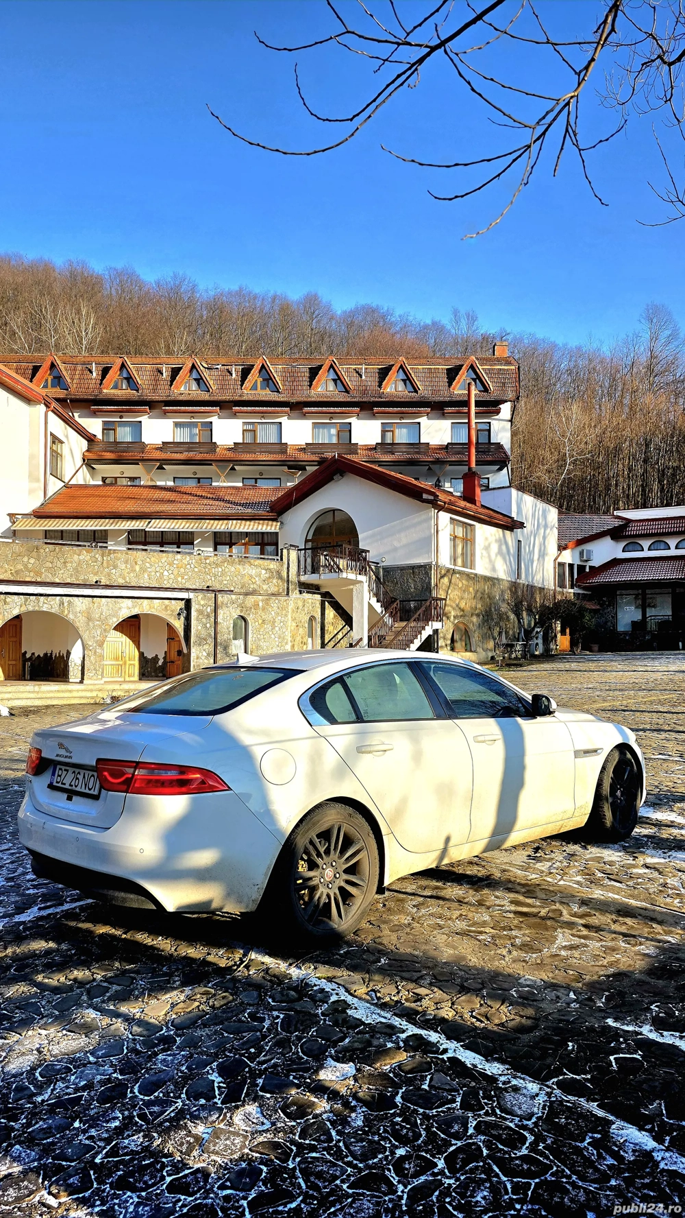 Vand sau schimb Jaguar XE