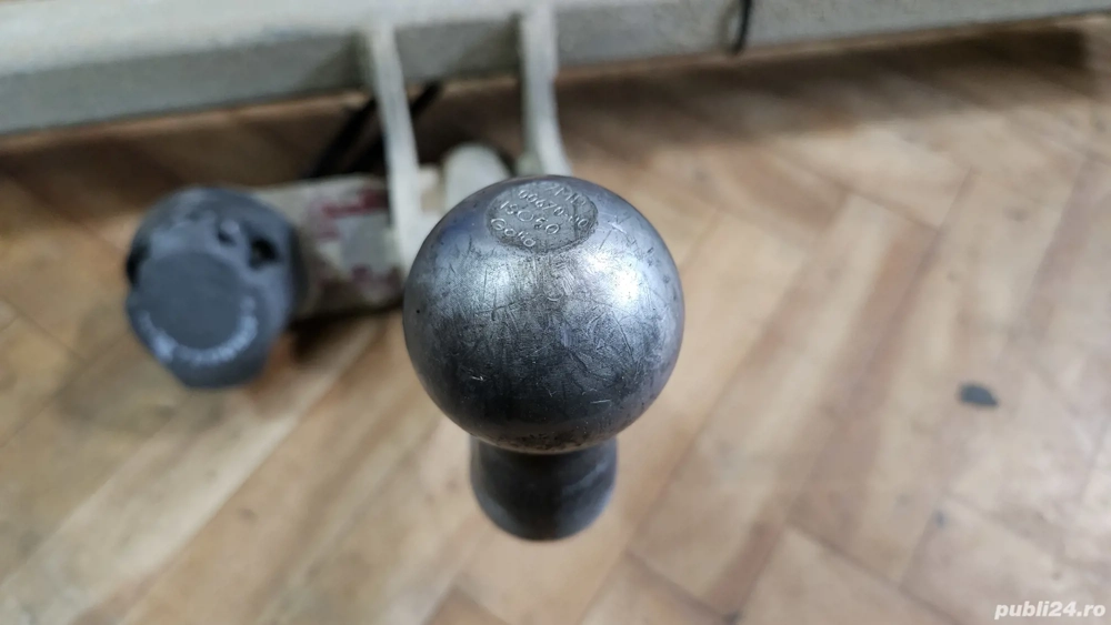 Cui / Carlig remorcare Megane 1 Clasic