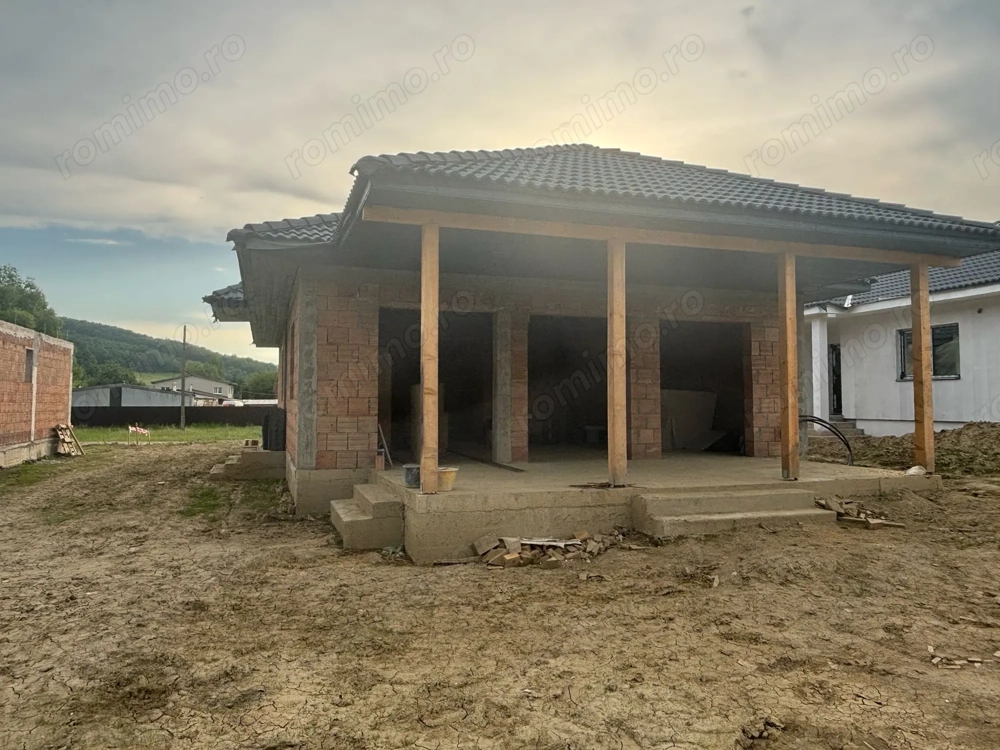 Corunca - Vanzare casa 4 camere - Strada de Jos