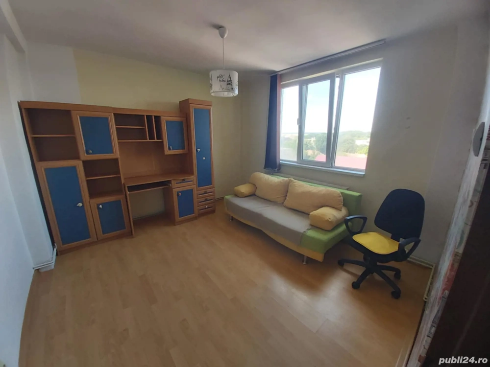Apartament ultracentral cu 2 camere decomandate in Marghita