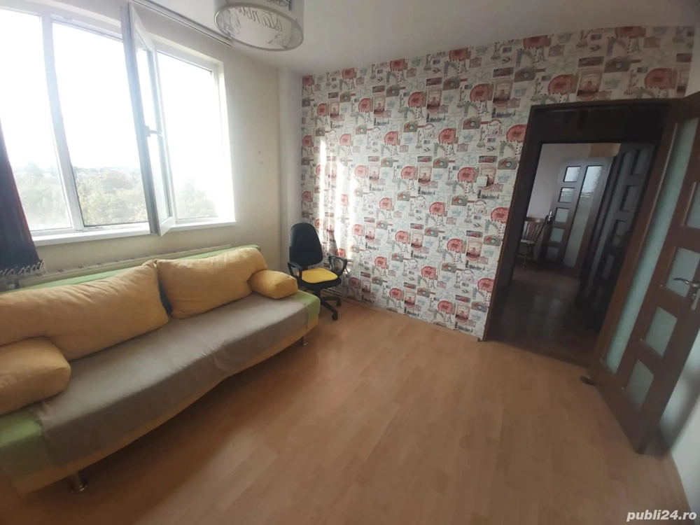 Apartament ultracentral cu 2 camere decomandate in Marghita