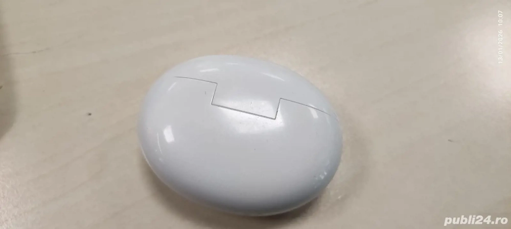 Carcasa alba de Casti HUAWEI FreeBuds 6i, - 295 LEI