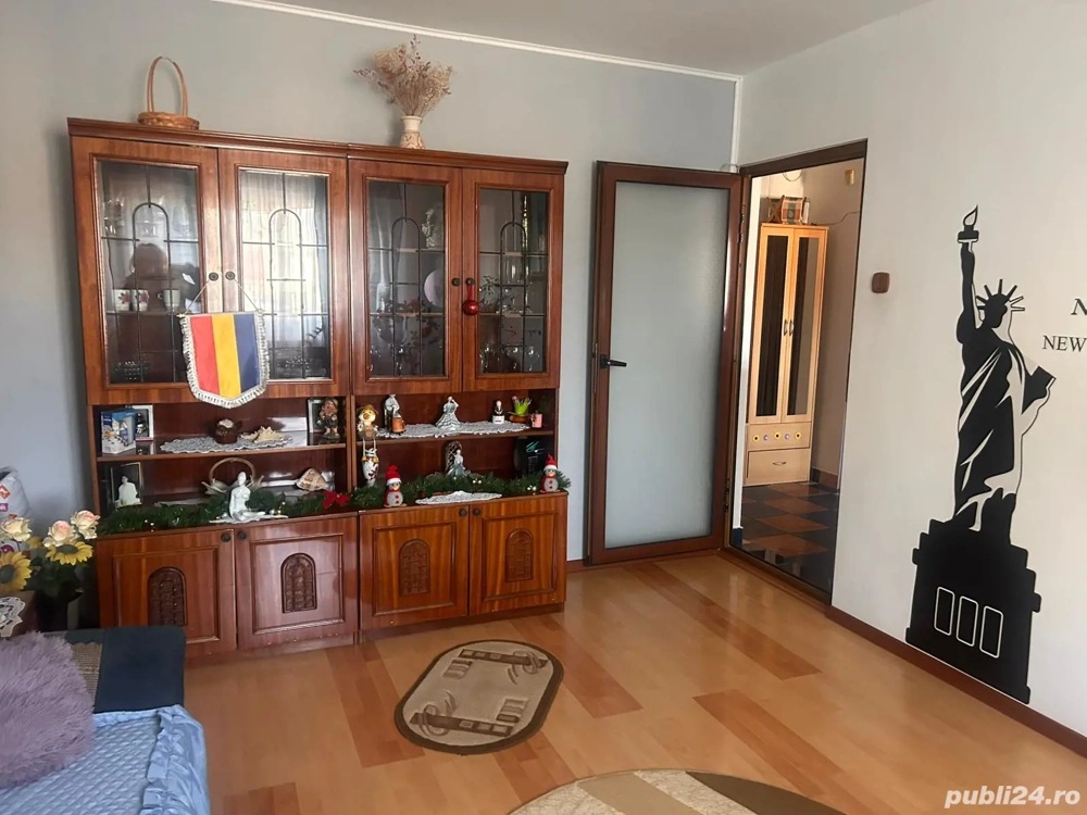 3 decomandate 1 MAI,etaj 2,centrala