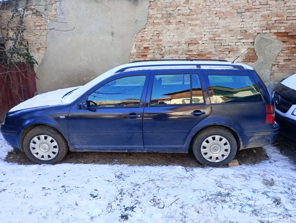 Vând Wolswagen Golf 2004