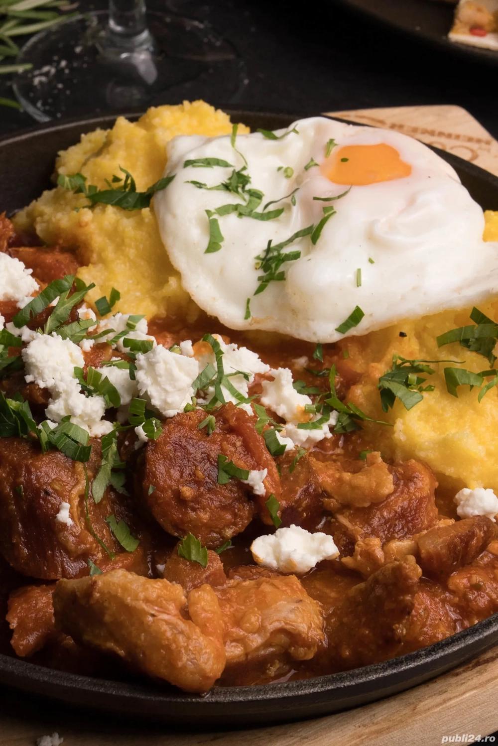 Angajam Bucatar 7000 RON