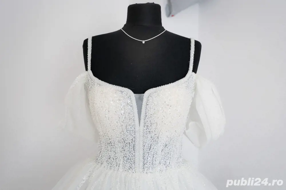 Rochie mireasa tip prințesă