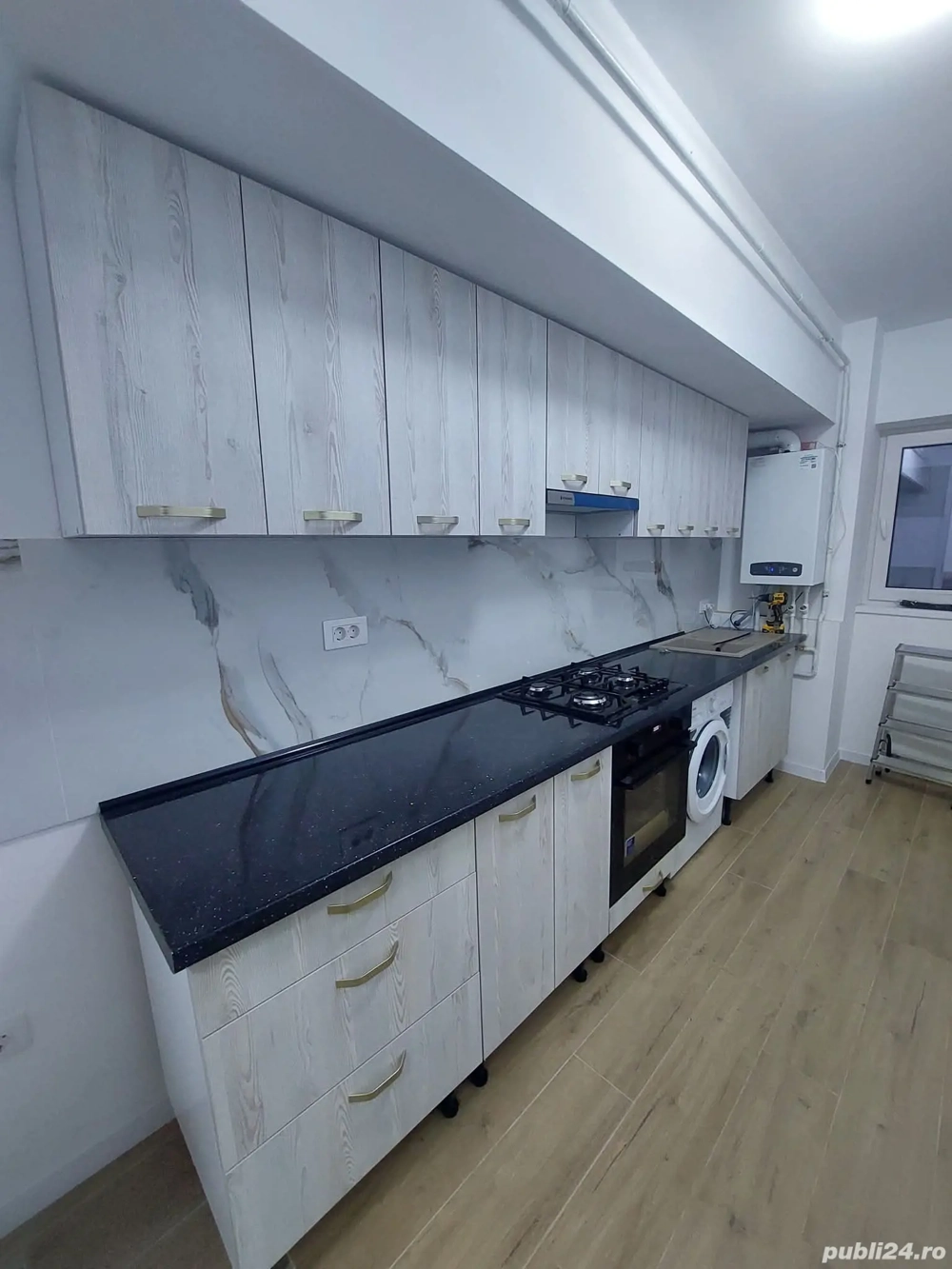 Lucrari finisaje interioare&montaj mobila 