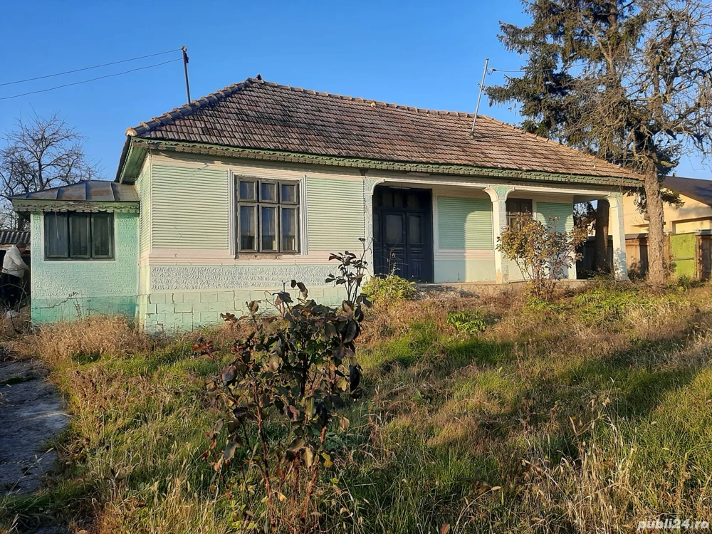 Casă de vânzare la țară