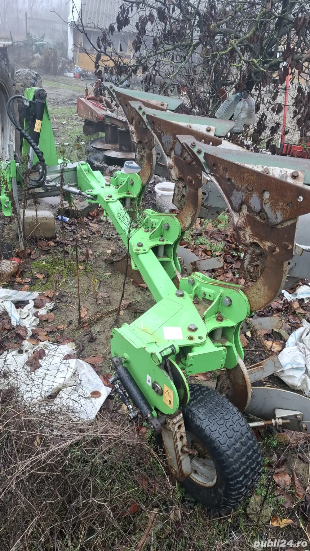 Plug reversibil bomet