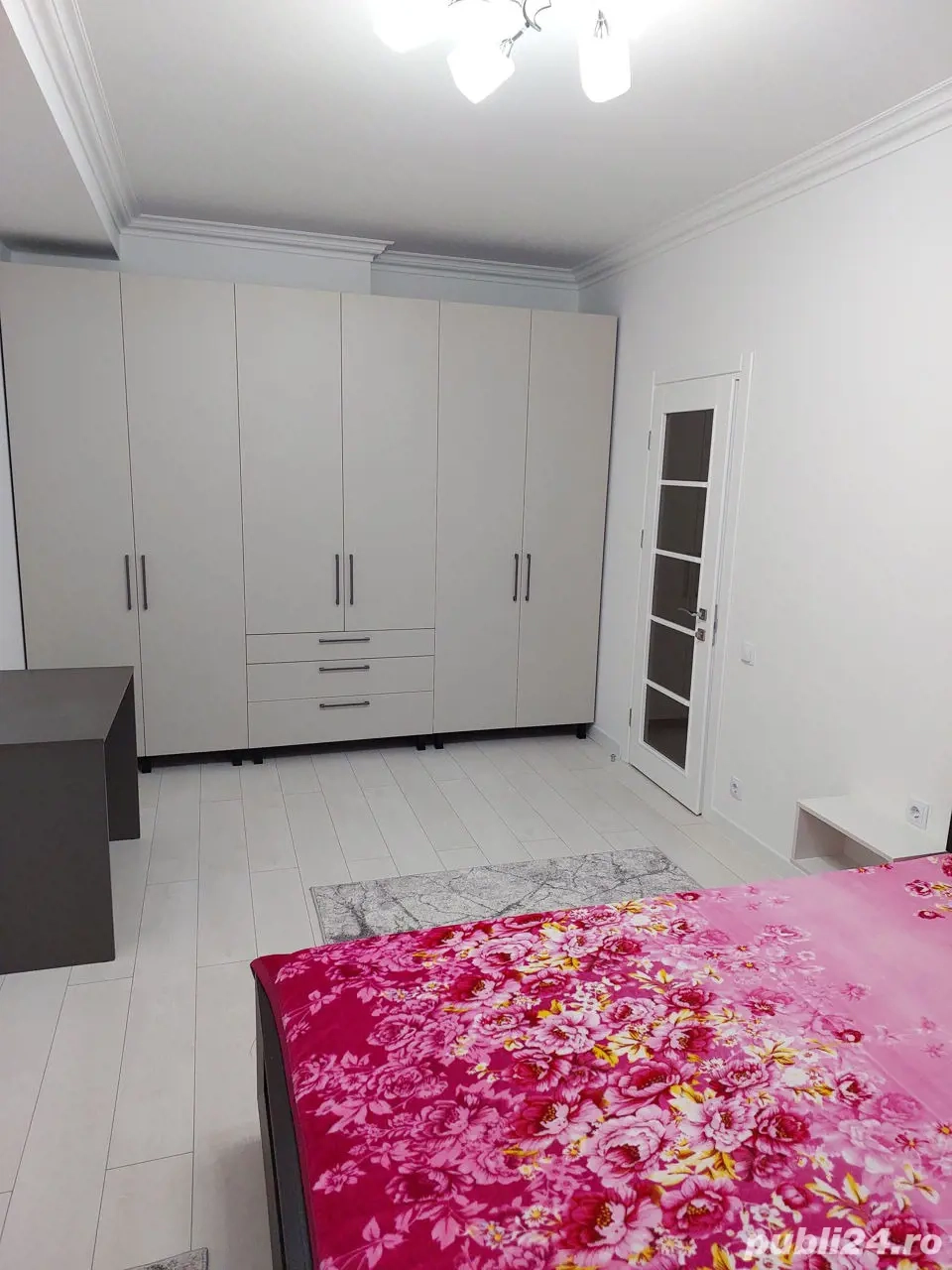 De inchiriat apartament cu o camera in zona Aradului