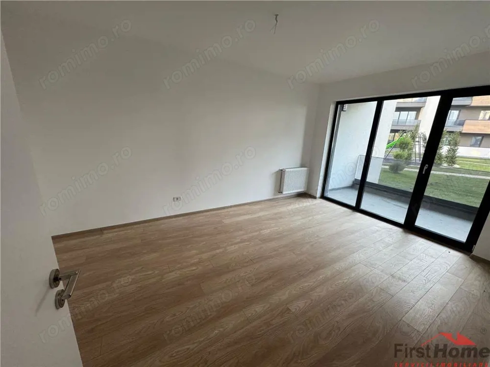 Birou gars nemobilata. parter, bloc nou, parcare