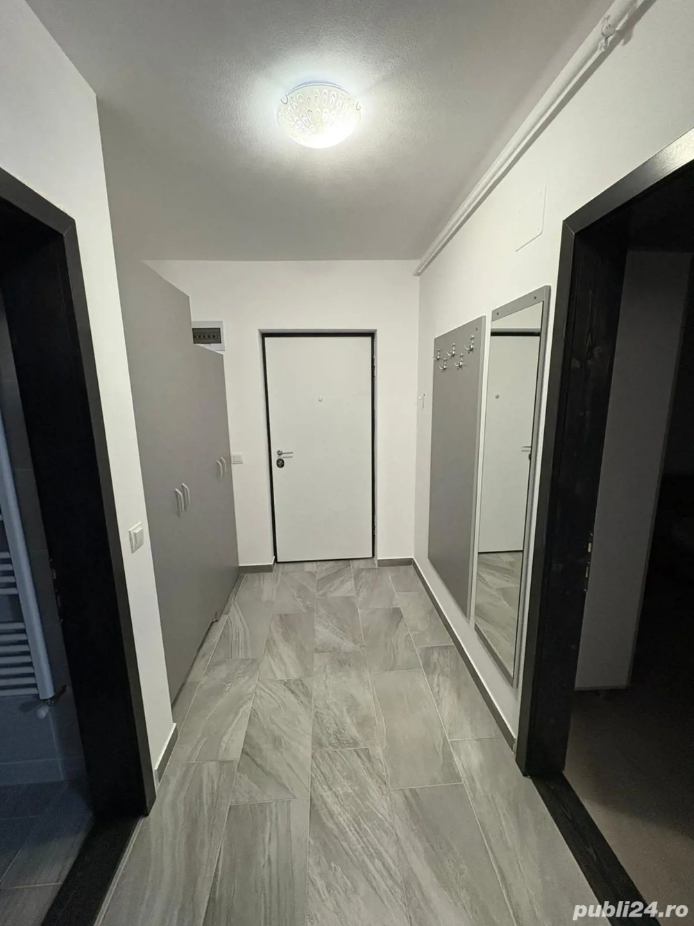 Închiriez apartament