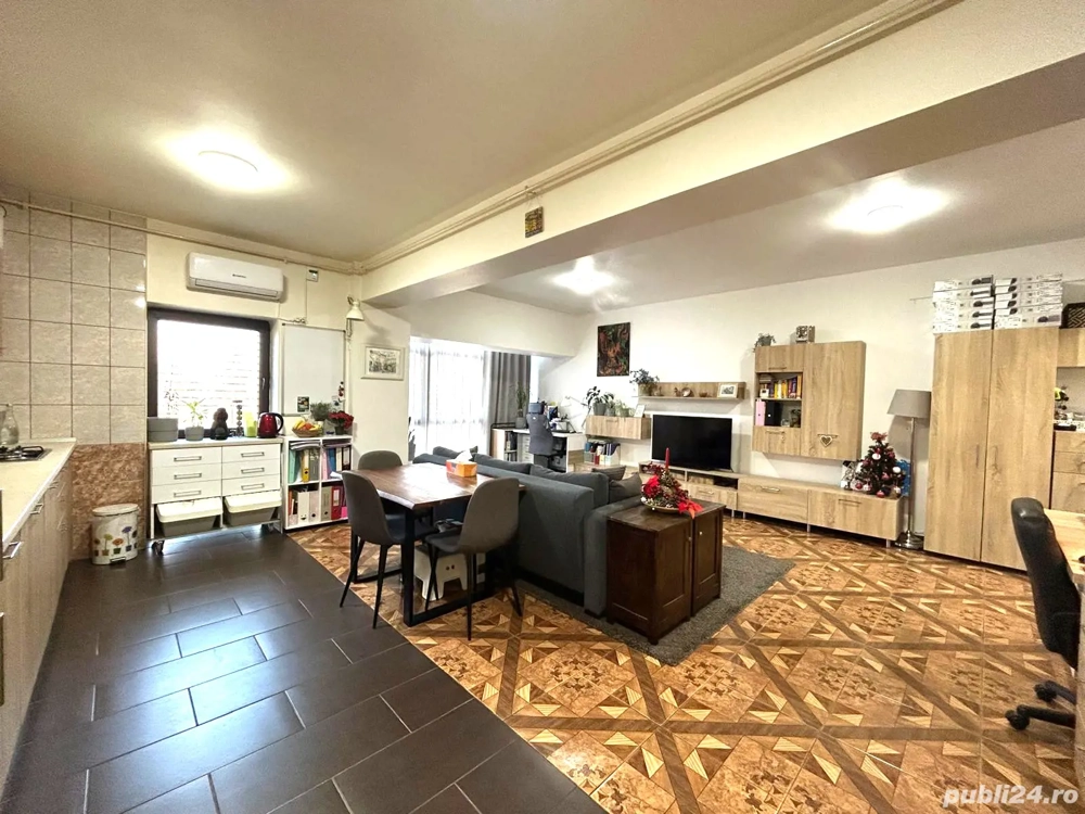 234900 EURO Apartamnet 3 Camere 500 m de Hotel Marriott