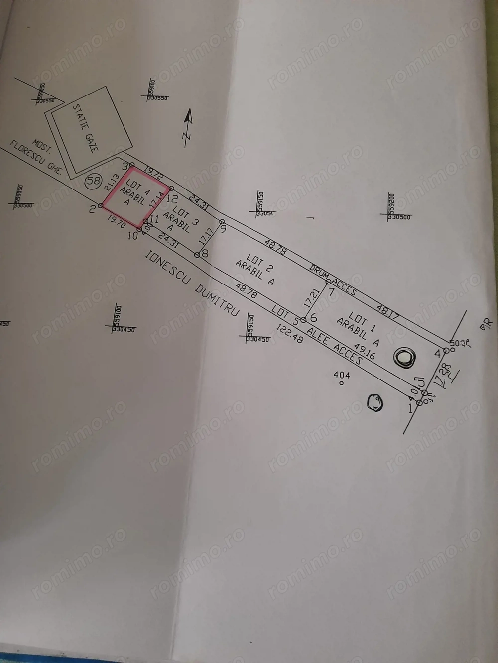 Berceni  teren 3000 mp cu construcție pe el