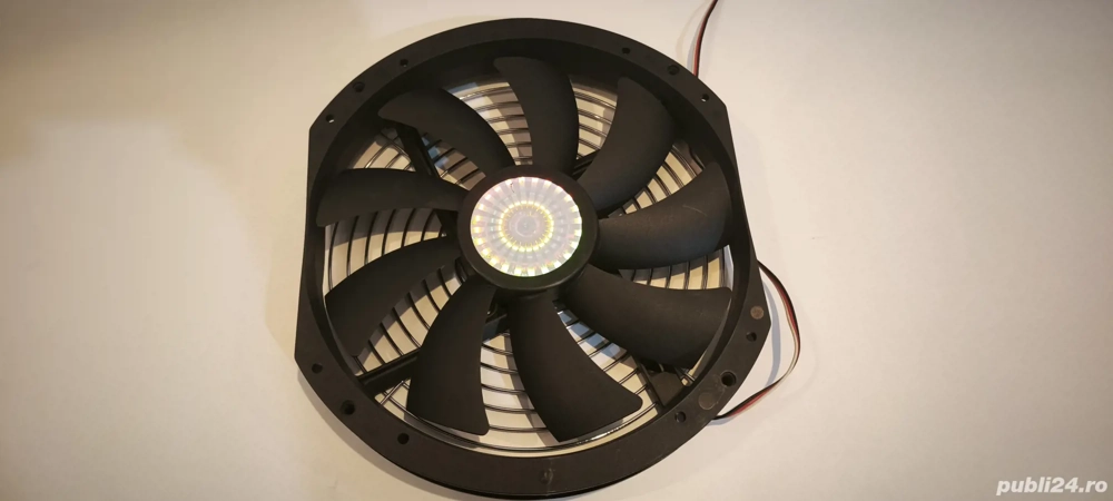 Cooler Master mare pentru PC Desktop 200mm 3 fire 12V 