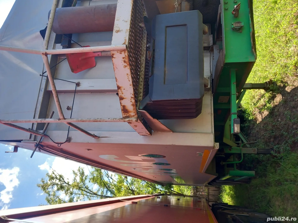 Vand cap tractor si semiremorca in ansamblu