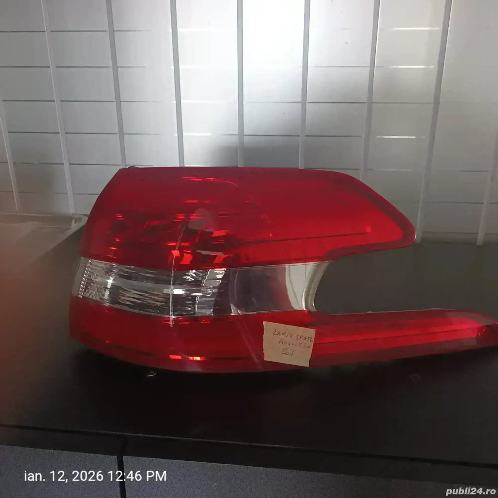 vind lampa spate peugeot 308 an 2015