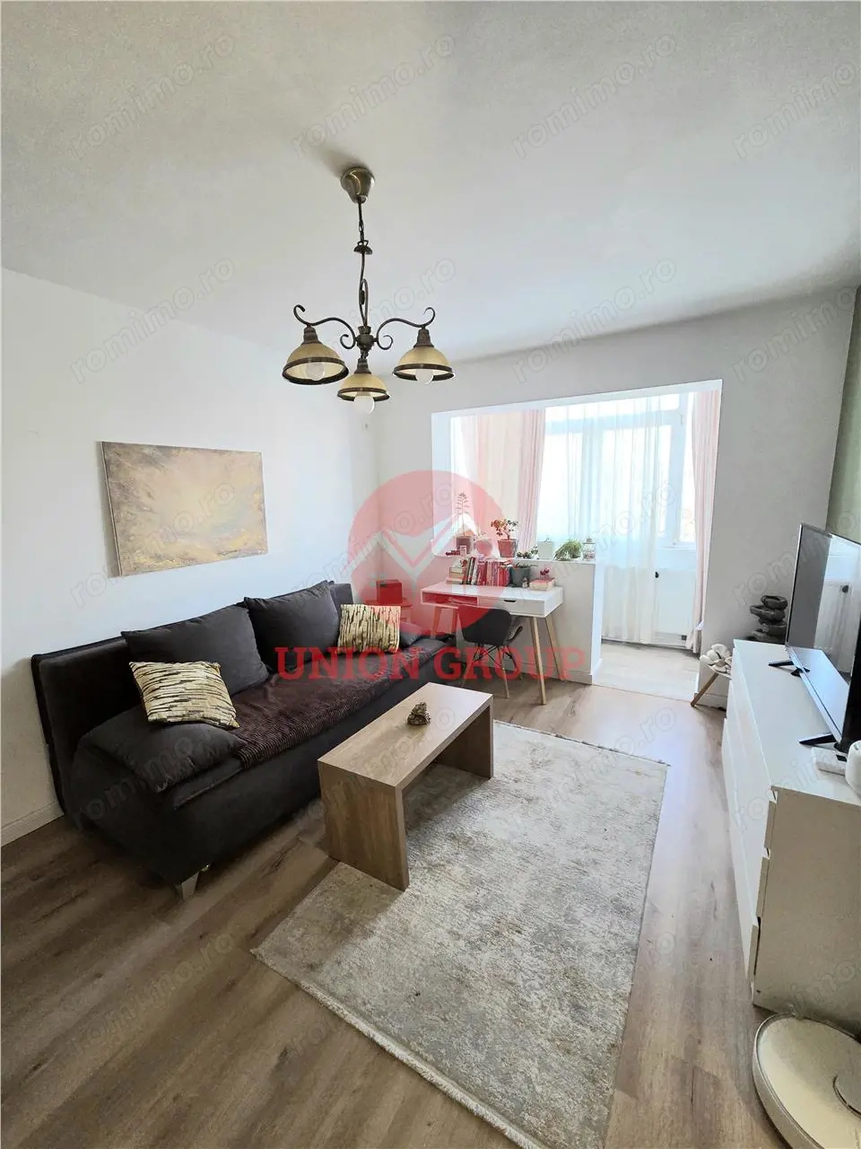 Apartament 3 Camere, Semidecomandat, Zona Dacia