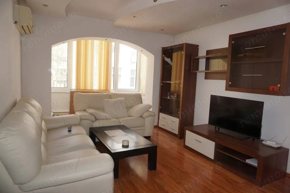 Apartament 3 camere, 59 mp, zona Ultracentral 