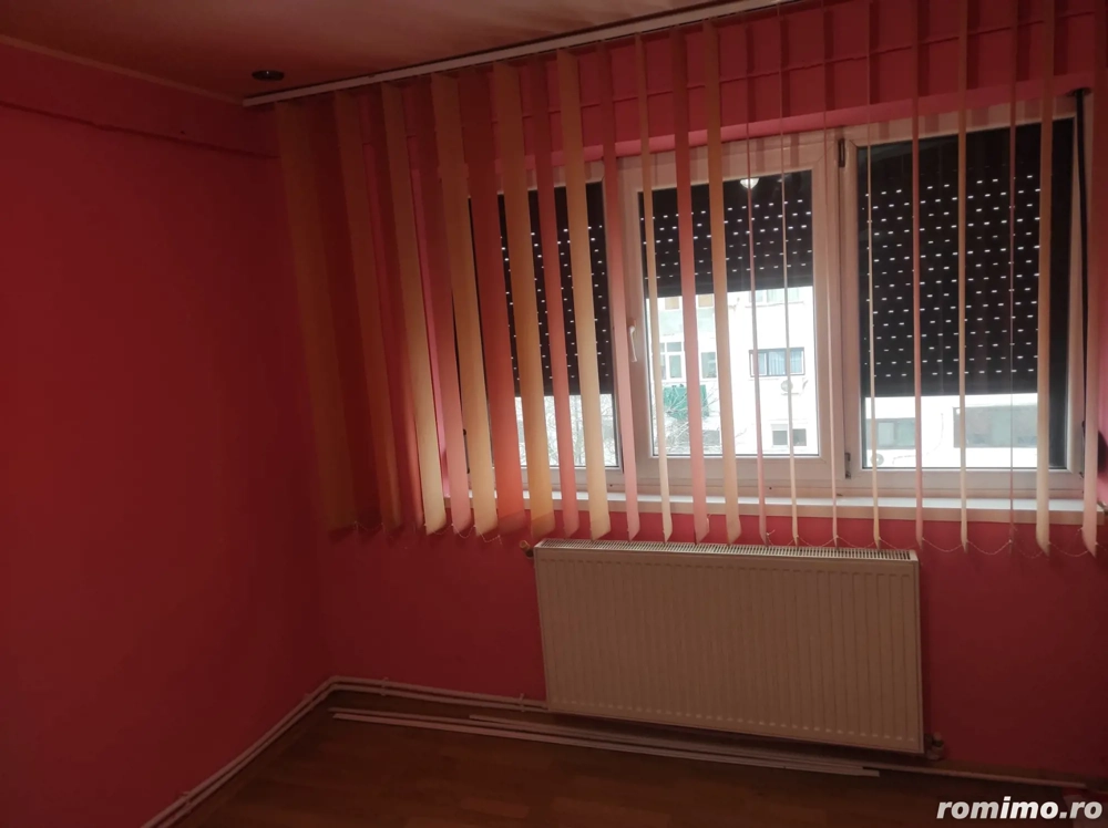 vand apartament 3 camere buzaului