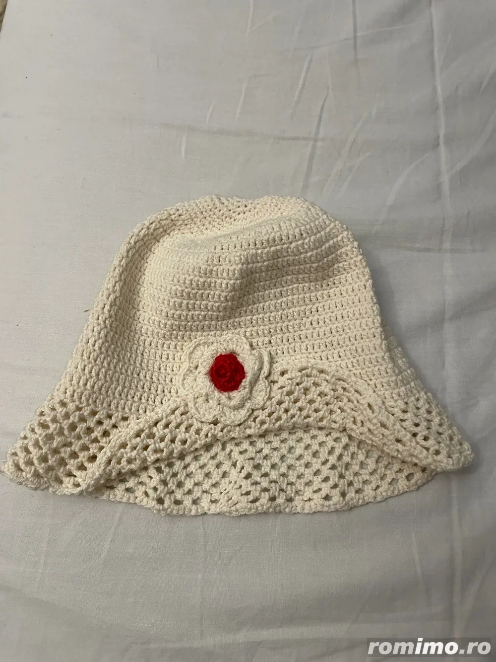 Vand caciuli crosetate