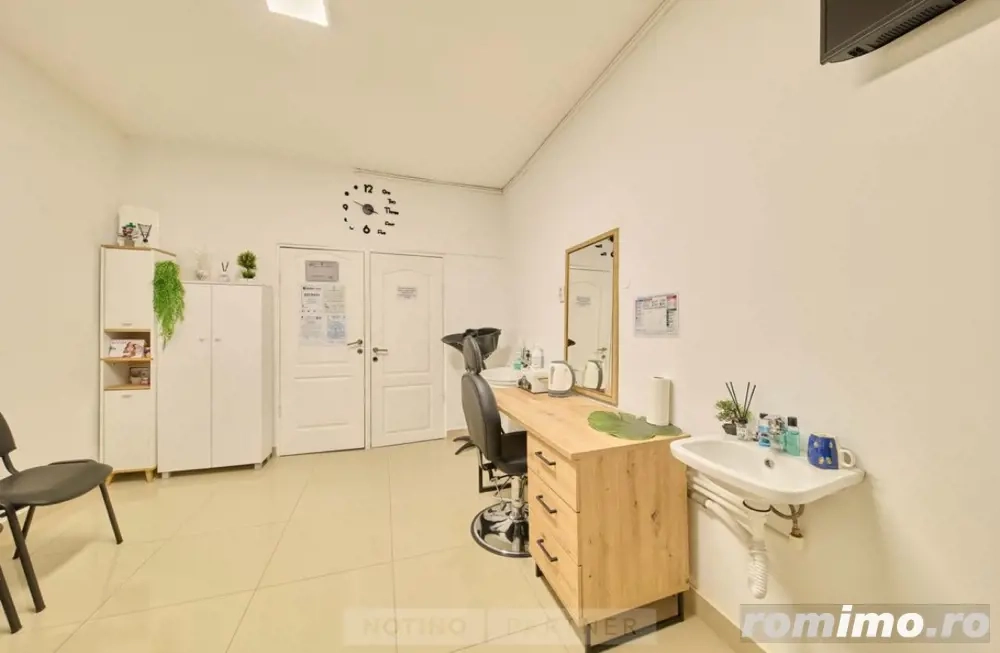 Inchiriez post coafura frizerie