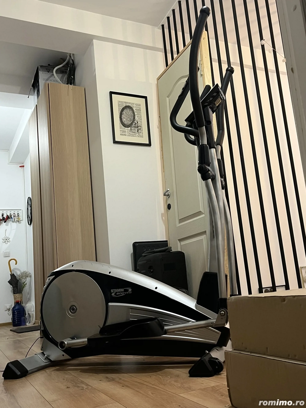 Crosstrainer profesional STAMM Bodyfit Octans 7000