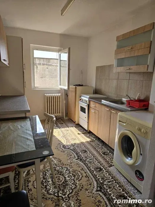 Apartament 2 camere confort 1 Complex Studentesc langa Centrul de afaceri amenajat