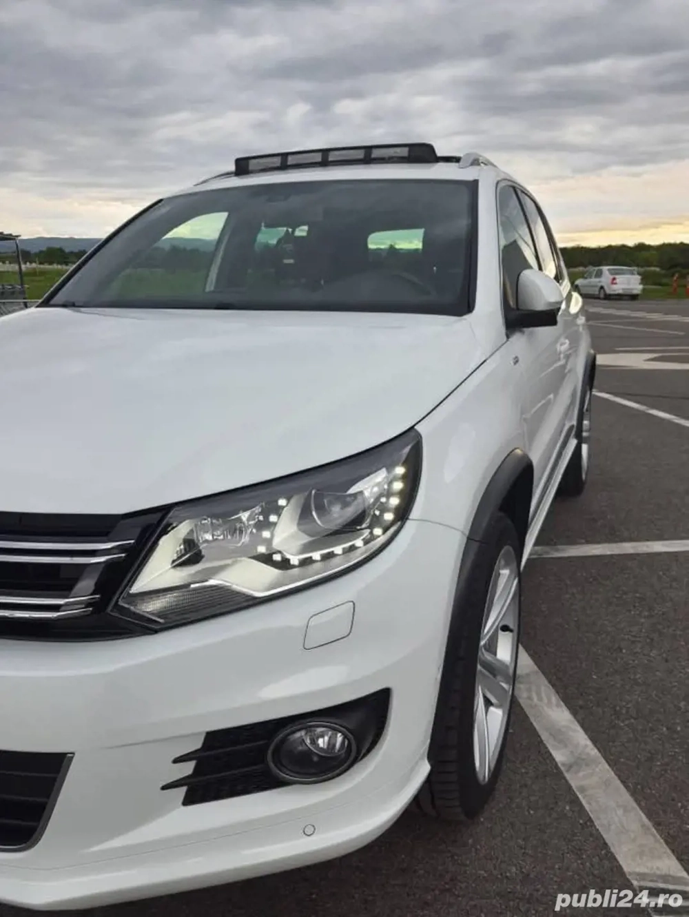 Tiguan 2.0 tdi r-line  Cup-Black 