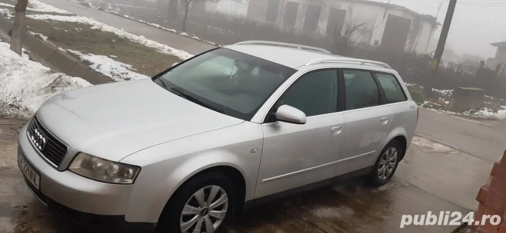 De vinzare Audi a4b6  1,6 benzina  intretinut ,distribuție schimbata  ,plăcuțe si discuri  frina  sc