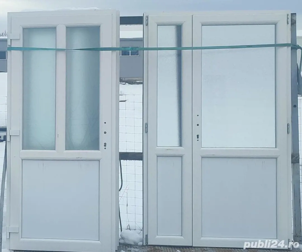 Fereste și uși pvc noi în stoc diferite culori și dimensiuni.