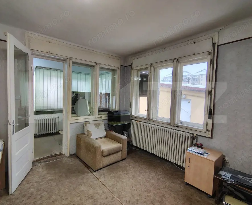 Casa individuala 120 mp cu spatiu comercial individual 70 mp, Intre Lacuri