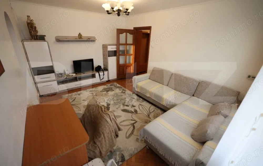 Apartament 2 camere, 54 mp, zona Podu Rosu