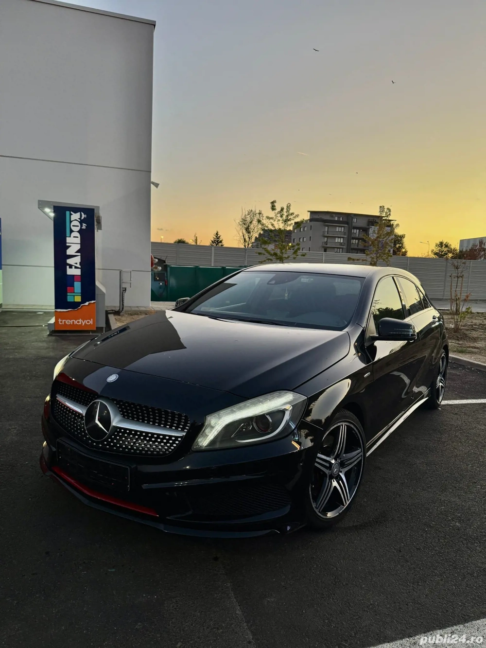 Vând Mercedes Benz A250 Sport