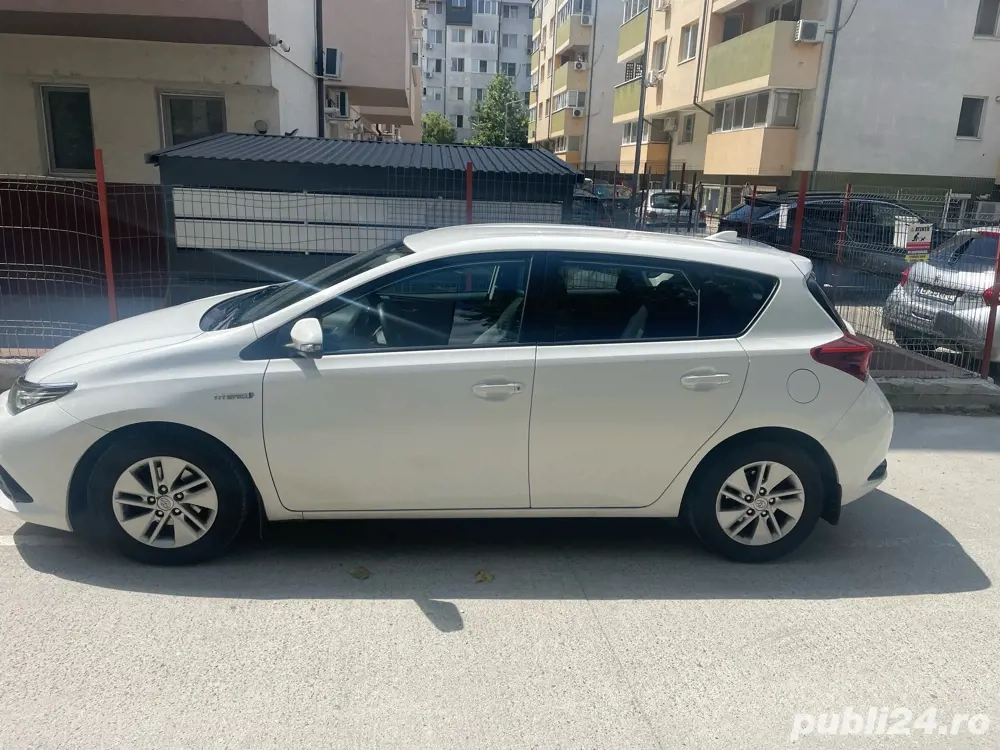Vand Toyota Auris 1.8 2017