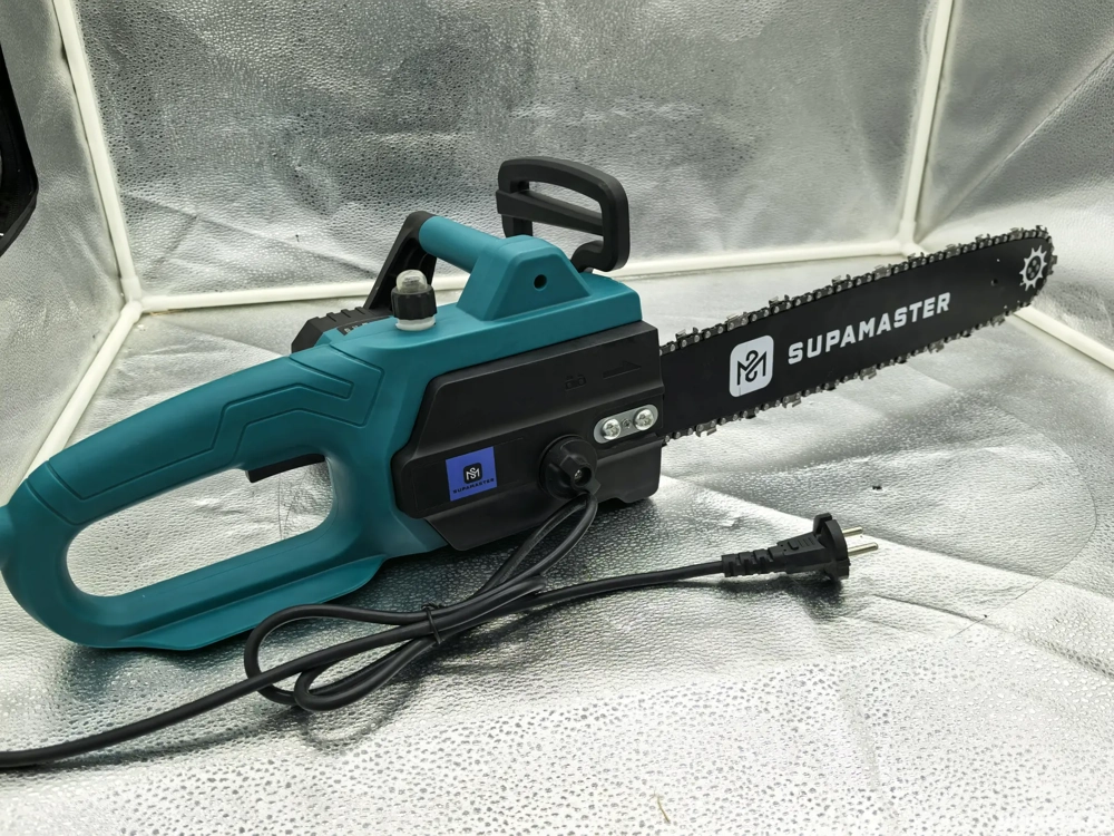 Drujba electrica Supamaster 3900 W pentru taiere lemn 279 lei