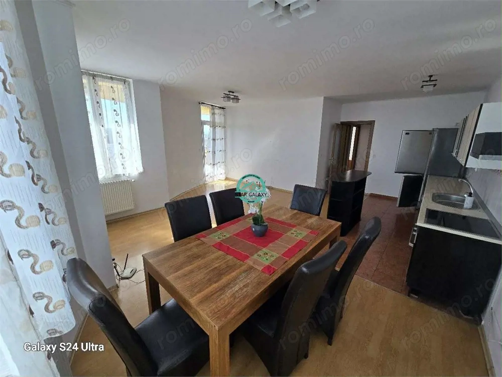 Vand apartament cu 4 camere, 94 mp, etaj 2, cartier Unirii