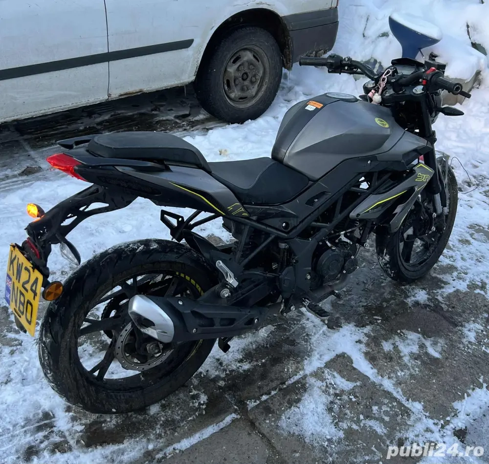 Vând Benelli BN 125, an 2024