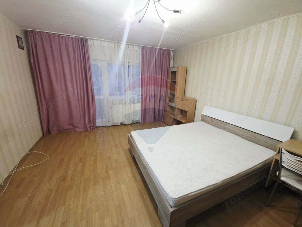 Apartament cu 1 camere de vânzare  Zona Carpați, Piatra Neamț
