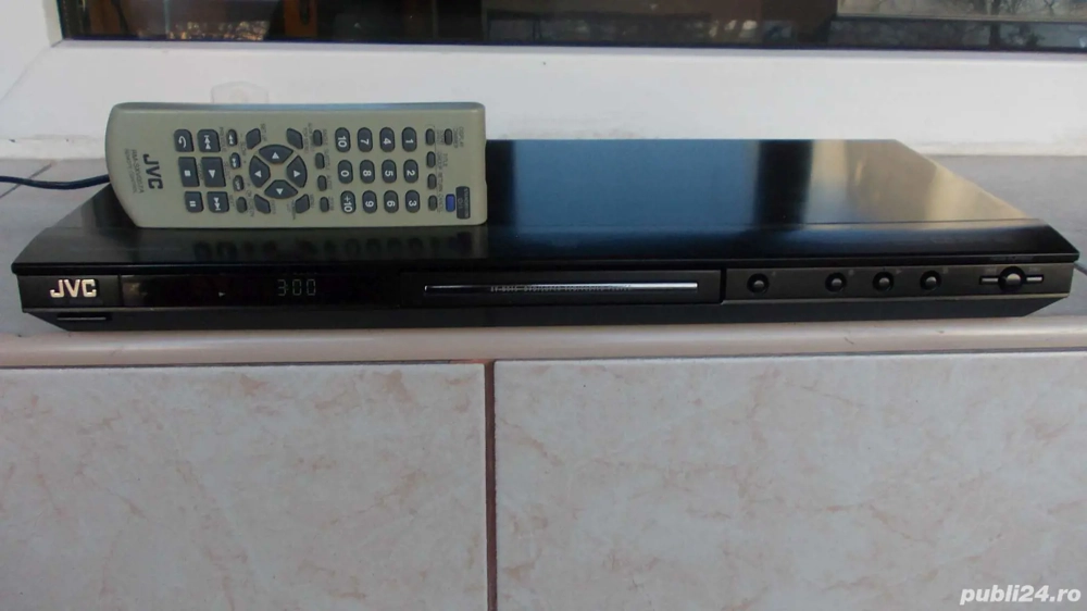 Cd dvd player JVC xv-n315b telecomanda originala