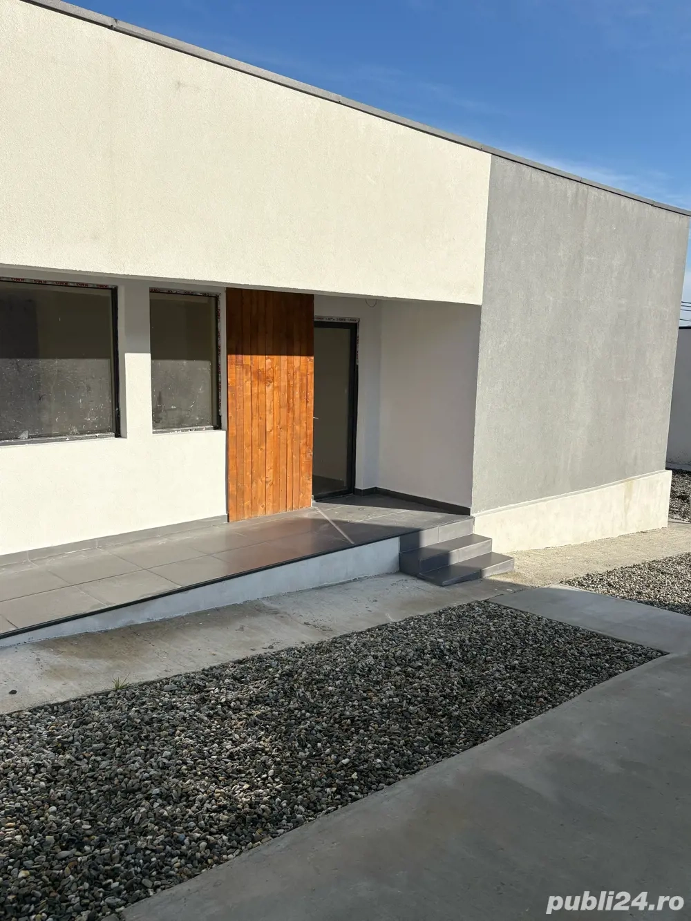 Vand casa zona Tocile