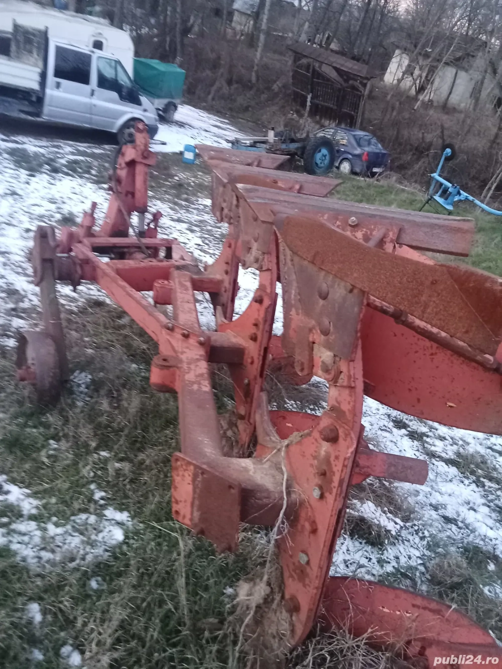 De vînzare .plug reversibil 