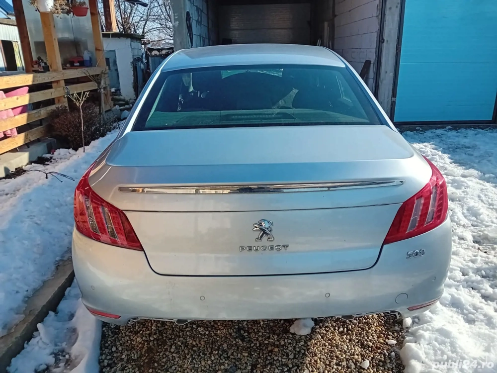 Vand intreg pt dezmembrare