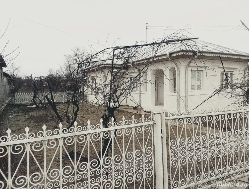 Vând casă din Cărămidă 