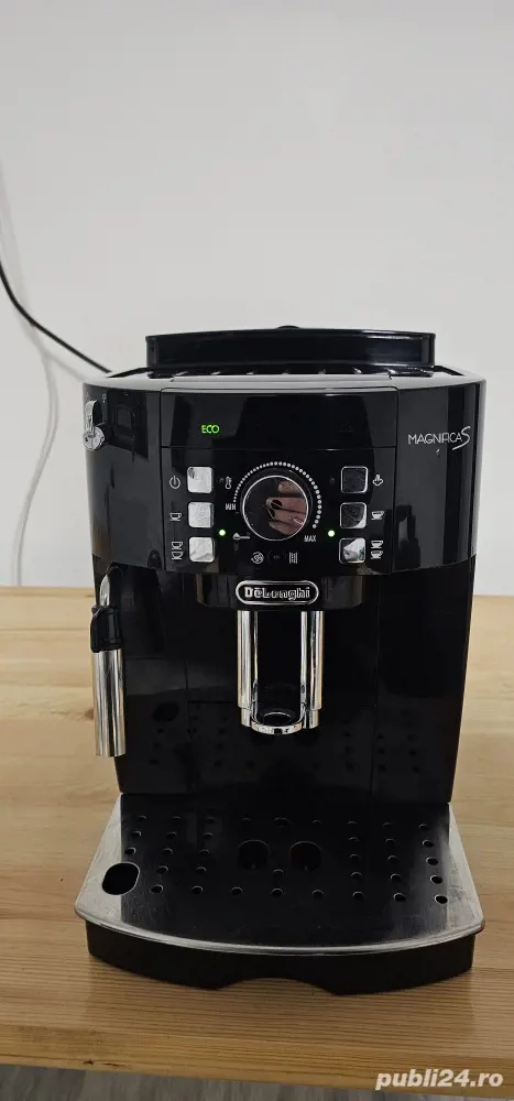 Expresor Delonghi MagnificaS