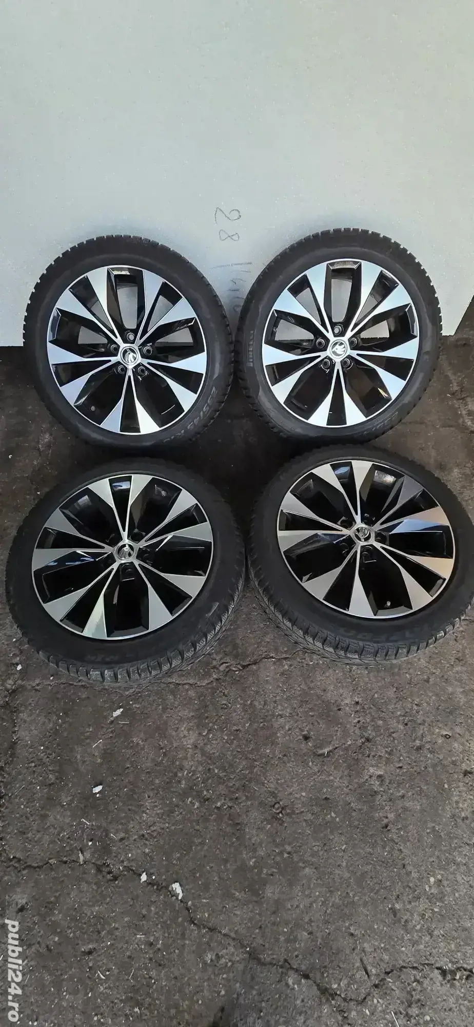 Jante 5x112 originale Skoda Superb Anvelope 235 45 18
