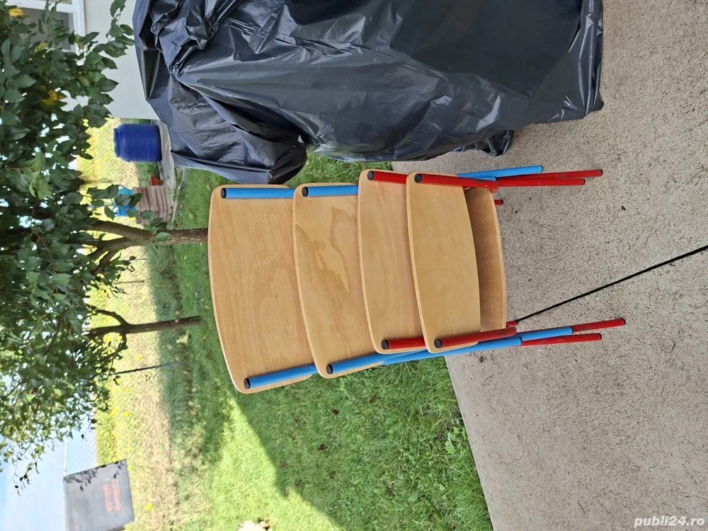 Vând scaune pentru gradinita