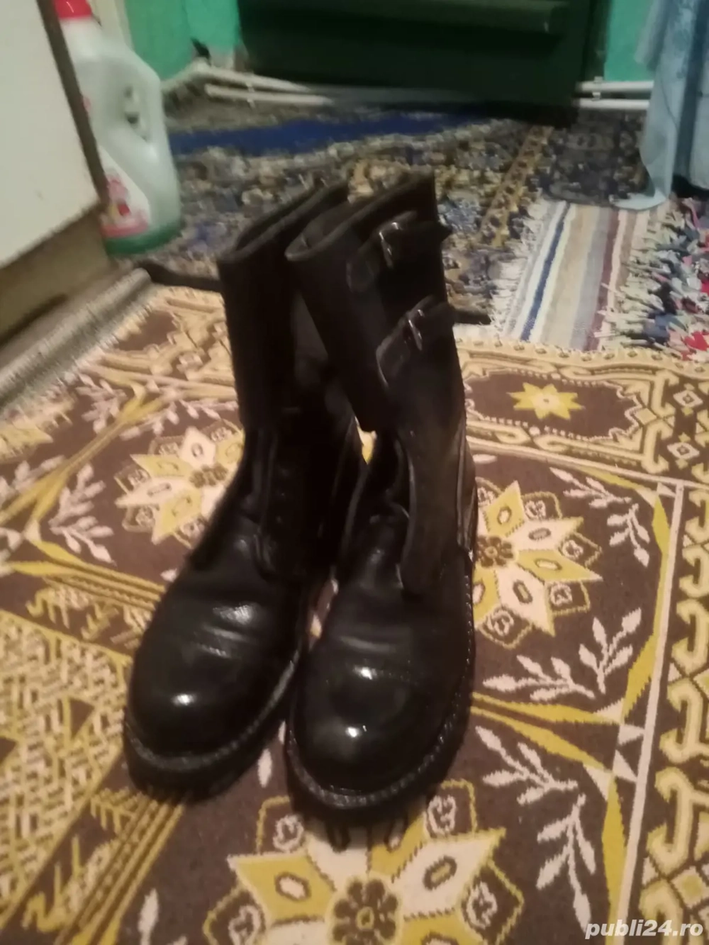 Bocanci militari mărimea 43