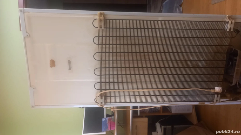 Vând frigider Arctic