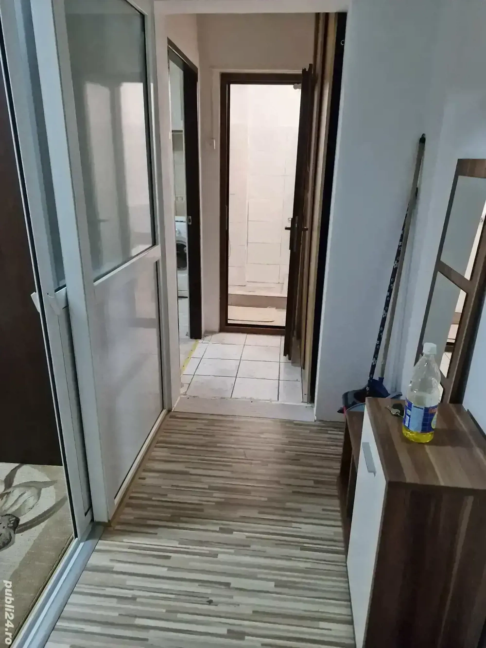 Inchiriez garsoniera 